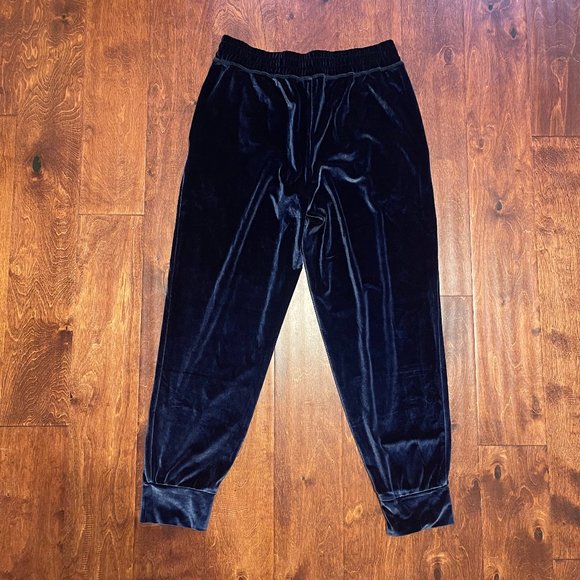 NWT Fabletics Navy Blue Velour Set - Size M - Picture 11 of 12